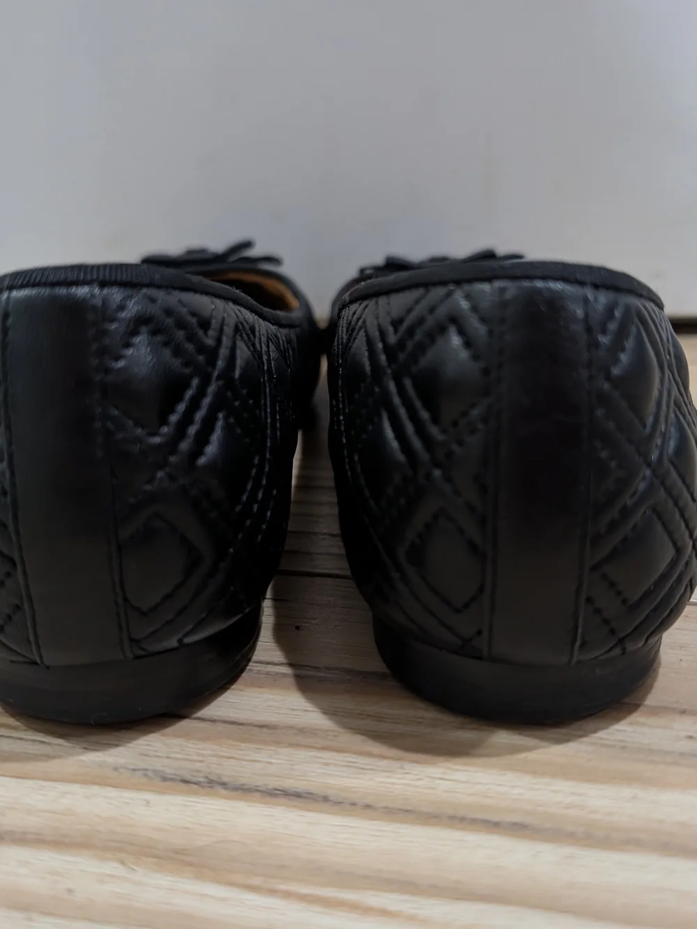 Tory Burch Reva Ballet Flats Black Quilted Leather Bow Shoes Women's Size 9